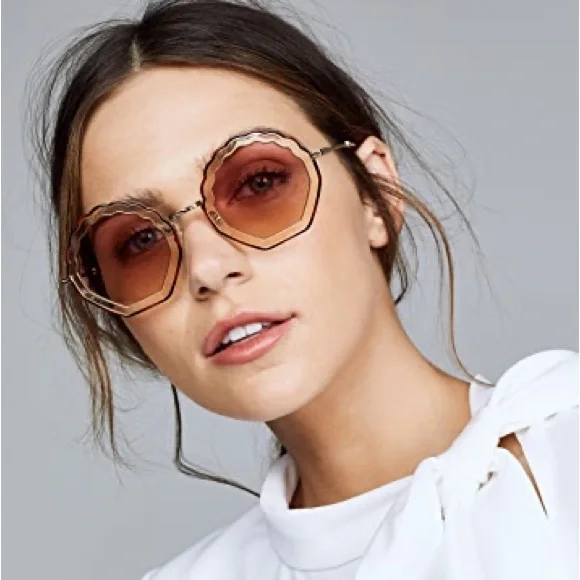 Chloe | Accessories | Chloe Tally Gold Seashell Sunglasses  display picture 3